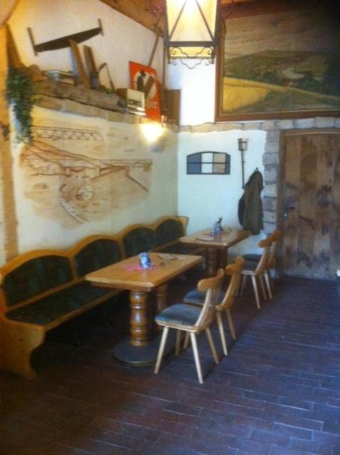 Hotel-Pension Markt-Scheune Anno 1652 フロートー エクステリア 写真