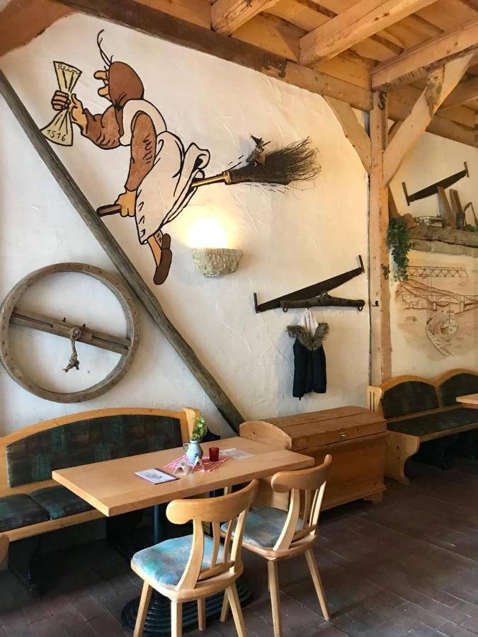 Hotel-Pension Markt-Scheune Anno 1652 フロートー エクステリア 写真